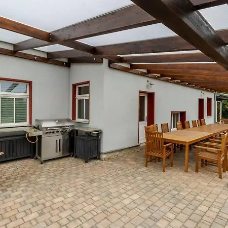 Holiday home Landhaus Kaiserpfalz #2 Bis 10p Memleben